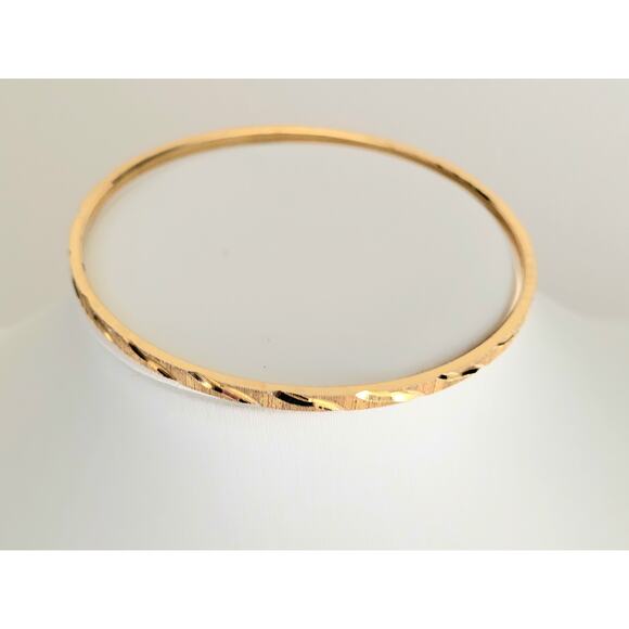 Crown Trifari  Diamond Cut Gold Bangle Bracelet Vintage - Picture 2 of 6